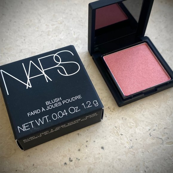 🧡 Mix-N-Match 3/$25 🧡 NARS NWT Deluxe Sample Blush in Orgasm - Picture 1 of 2